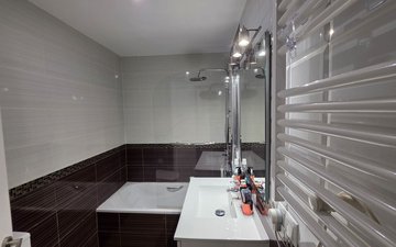 Property slide 14