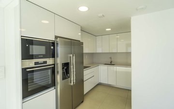 Property slide 44