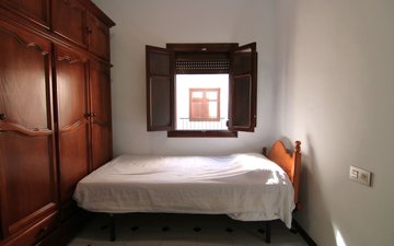 Property slide 16