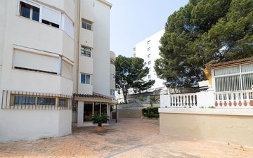 Property slide 22