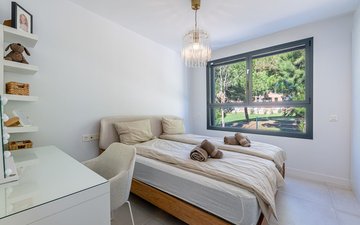 Property slide 20