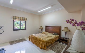 Property slide 18