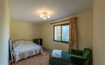 Property slide 39