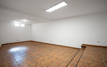 Property slide 17