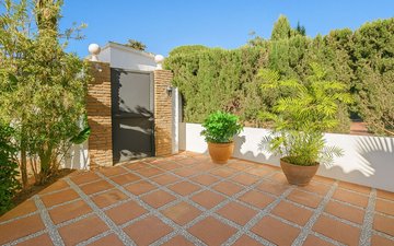 Property slide 52