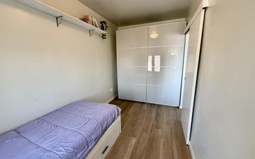 Property slide 23
