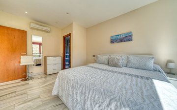 Property slide 14