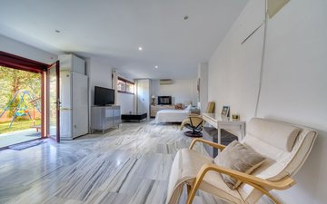 Property slide 19