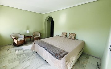 Property slide 24