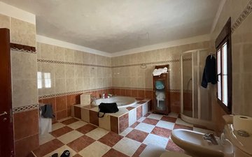 Property slide 18