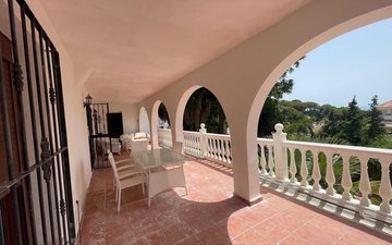 Property slide 25