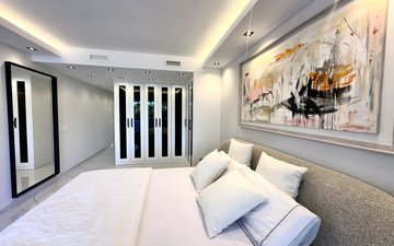 Property slide 48