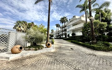 Property slide 65