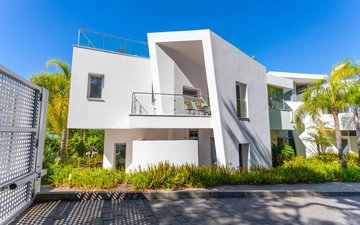 Property slide 39