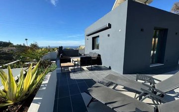 Property slide 17