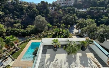 Property slide 19