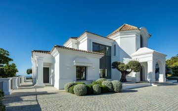 Property slide 44
