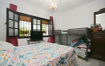 Property slide 10