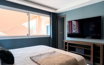Property slide 16