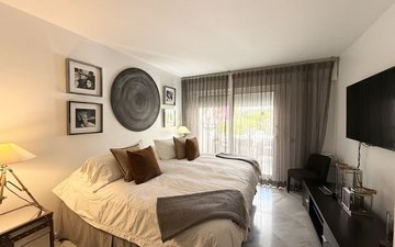 Property slide 23