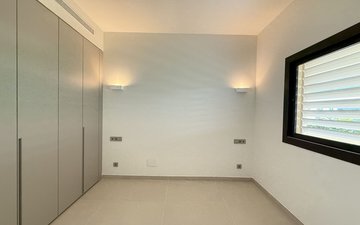 Property slide 25