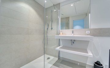 Property slide 17