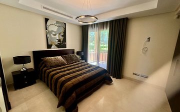 Property slide 10