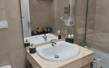 Property slide 21