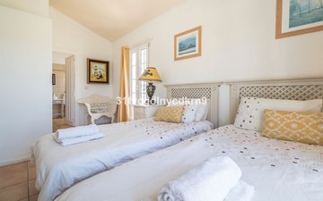 Property slide 39