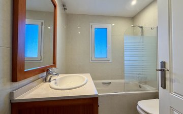Property slide 16