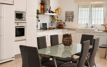 Property slide 16