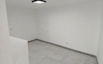 Property slide 22