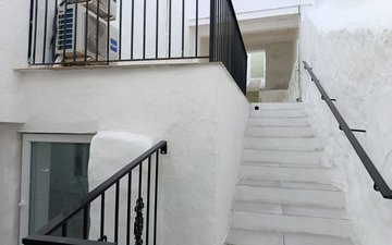 Property slide 32