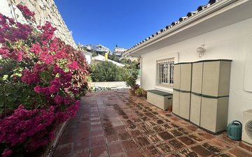 Property slide 38