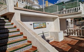 Property slide 40