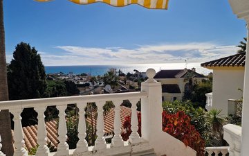 Property slide 44