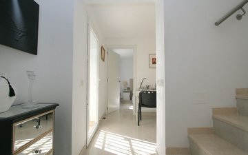 Property slide 10