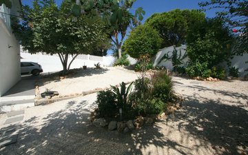 Property slide 19