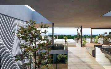 Property slide 21