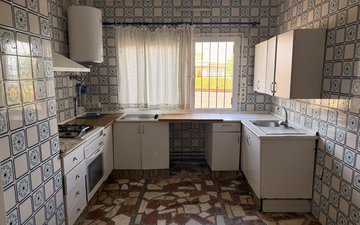 Property slide 10