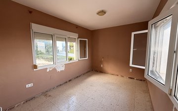 Property slide 20