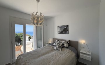 Property slide 31