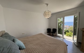 Property slide 41