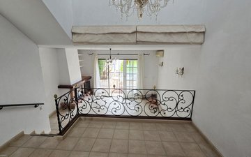 Property slide 21