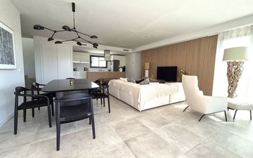 Property slide 20