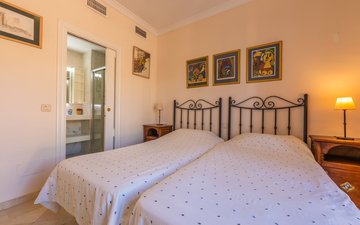 Property slide 36