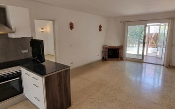 Property slide 10