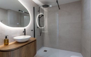 Property slide 20