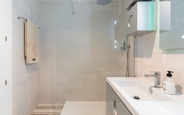 Property slide 31