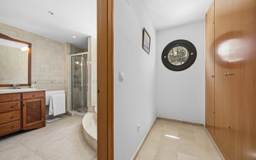 Property slide 16